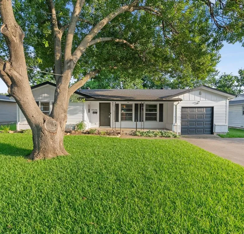 5320 Palmer Drive, Haltom City TX 76117
