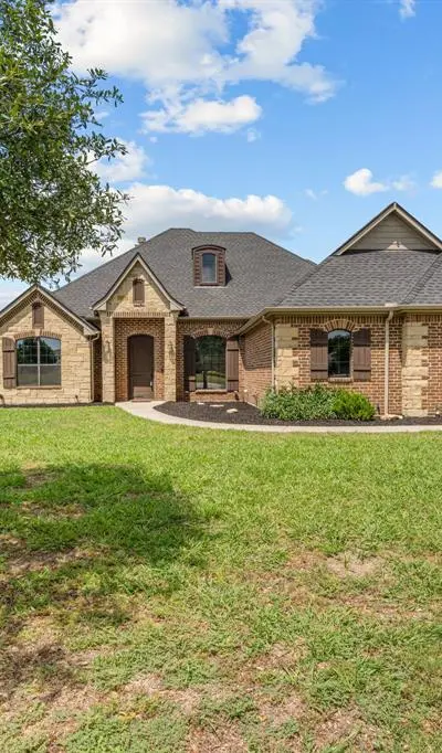 7230 Hunnington Drive, Sanger TX 76266 - Photo 2