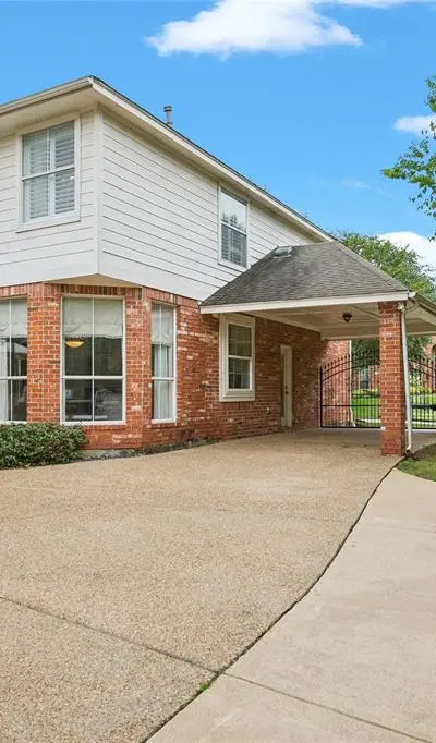 703 Heatherglen Drive, Southlake TX 76092 - Photo 4