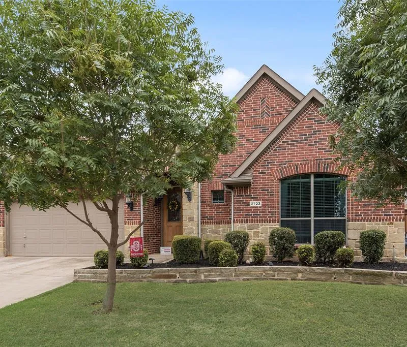 2723 Ponce De Leon, Grand Prairie TX 75054