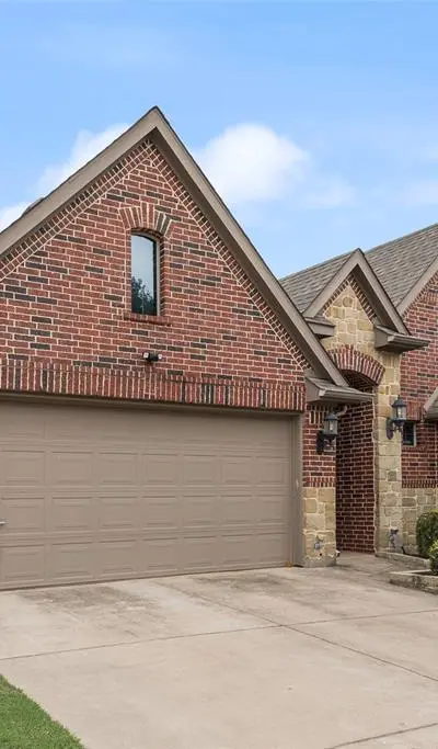 2723 Ponce De Leon, Grand Prairie TX 75054 - Photo 3
