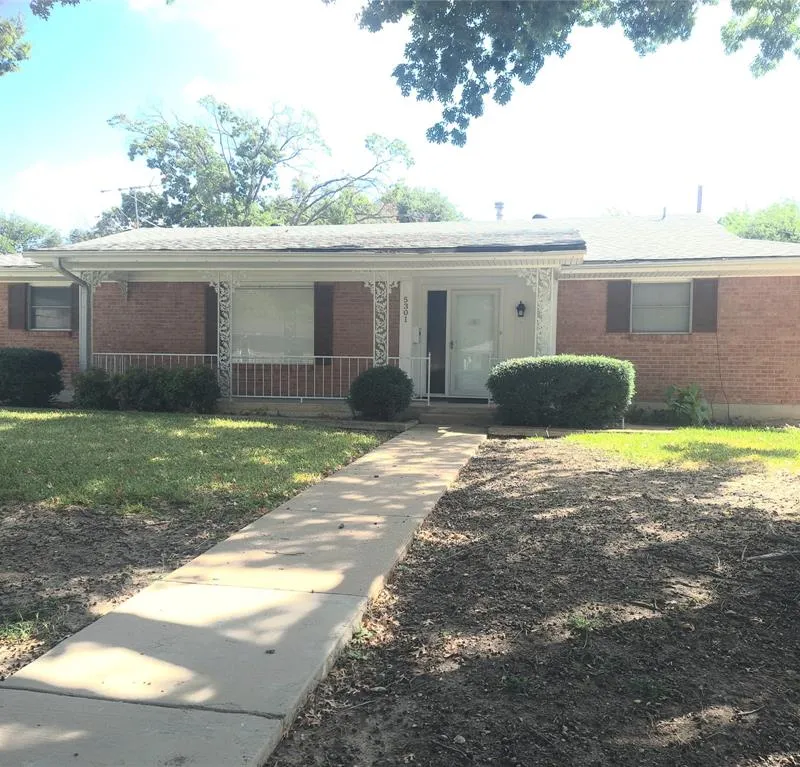 5301 Rutland Avenue, Fort Worth TX 76133