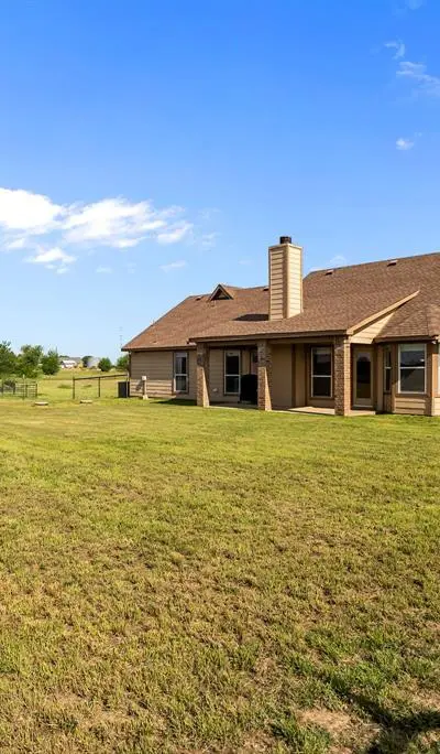 115 Blue Castle Court, Weatherford TX 76088 - Photo 3
