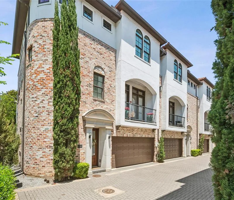 3541 Dunminster Court, Dallas TX 75219