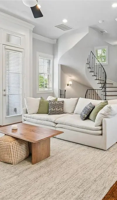 3541 Dunminster Court, Dallas TX 75219 - Photo 2