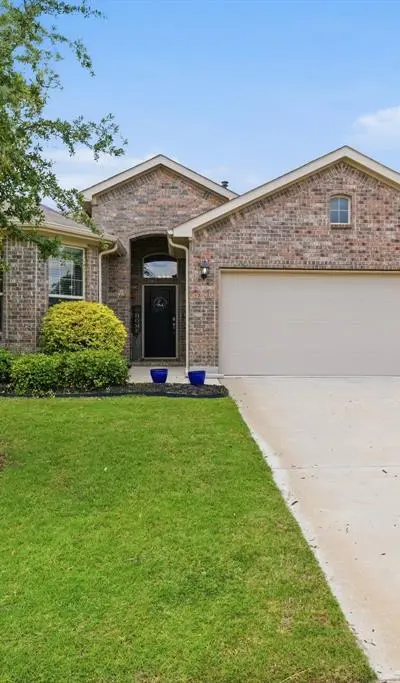 528 Pendennis Drive, Saginaw TX 76131