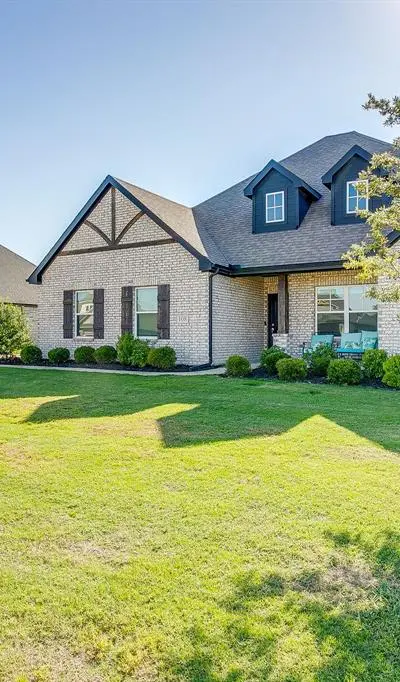 108 Treys Way, Godley TX 76044 - Photo 2