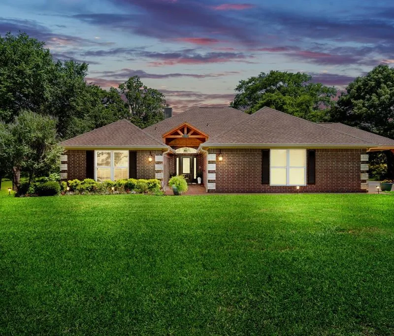 875 Private Rd 5937, Emory TX 75440