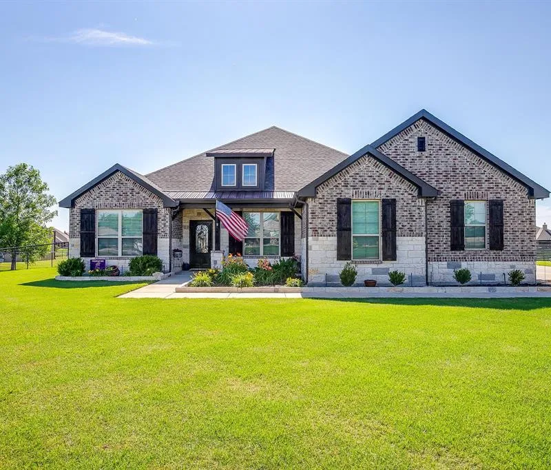 7825 Sagebrush Lane, Godley TX 76044