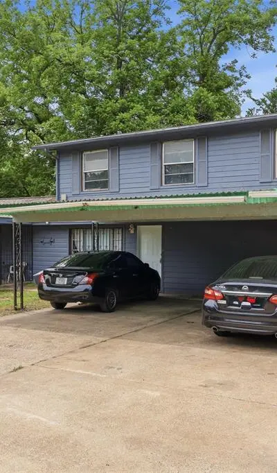 4105 Balch Drive, Dallas TX 75216 - Photo 2