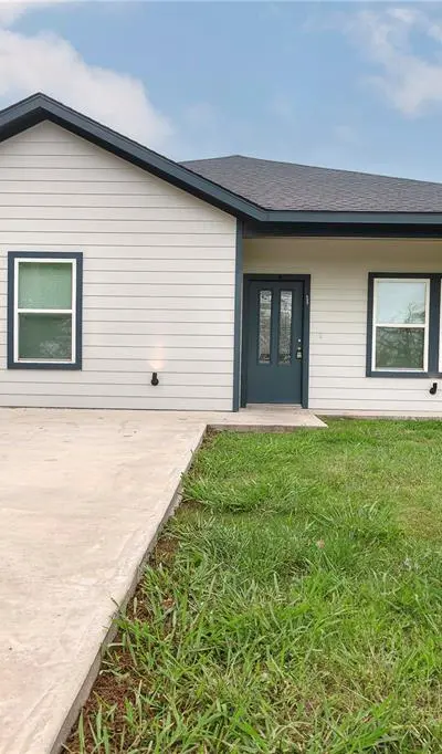 500 Como, Sulphur Springs TX 75482 - Photo 2