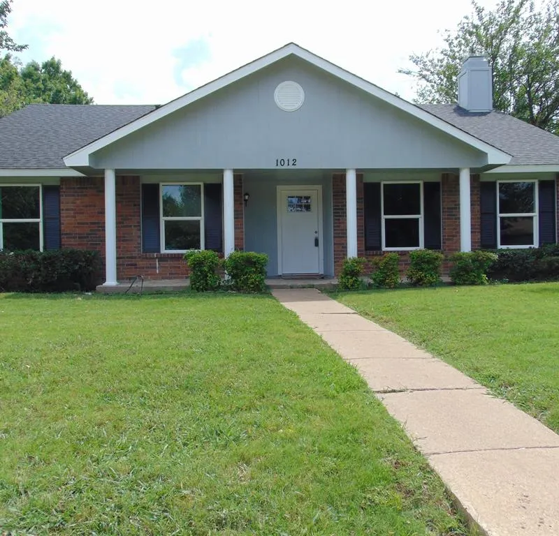 1012 Opal Drive, DeSoto TX 75115