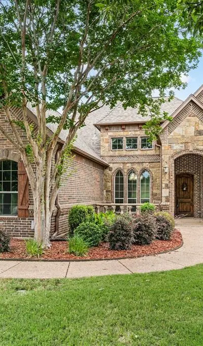 1341 Whisper Willows Drive, Fort Worth TX 76052