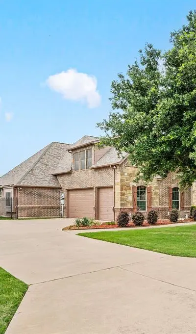 1341 Whisper Willows Drive, Fort Worth TX 76052 - Photo 3