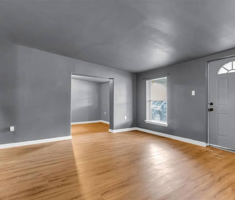 918 Garden Drive, Garland TX 75040
