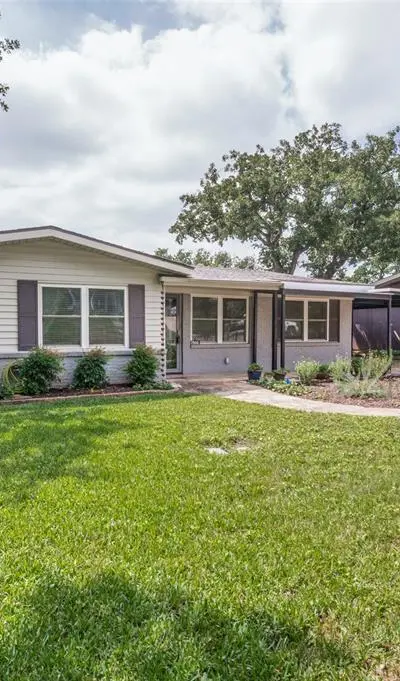 1506 Briarwood Boulevard, Arlington TX 76013 - Photo 2
