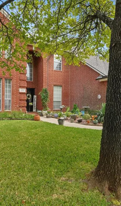 6707 Forest Park Drive, Arlington TX 76001 - Photo 3
