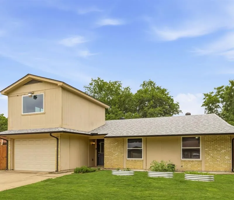 5736 Judie Court, Haltom City TX 76148
