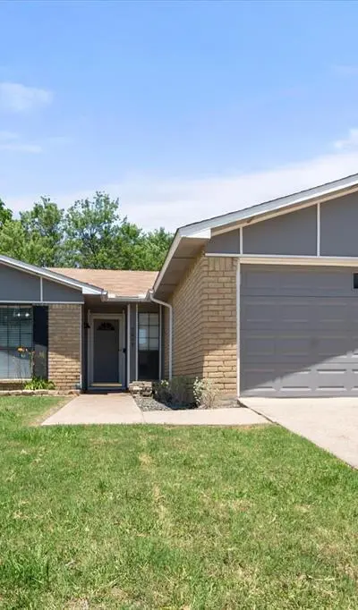 7009 Forestview Drive, Arlington TX 76016