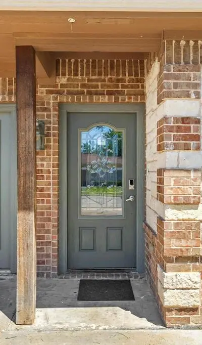 303 E Brockett Street, Sherman TX 75090 - Photo 4