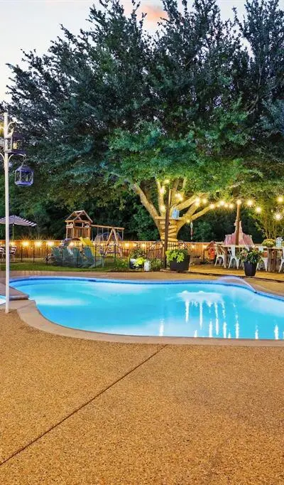 981 County Road 4918, Trenton TX 75490