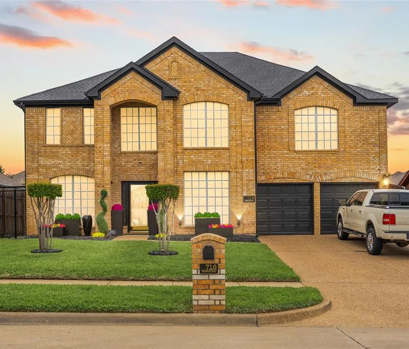 716 Mulberry Lane, DeSoto TX 75115