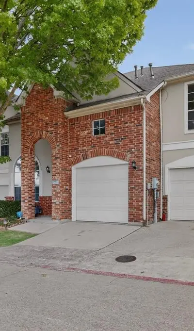 1609 Masters Drive, DeSoto TX 75115 - Photo 2