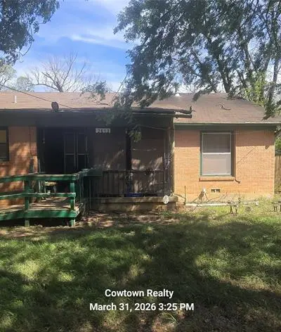 2613 Mc Gee Street, Fort Worth TX 76112