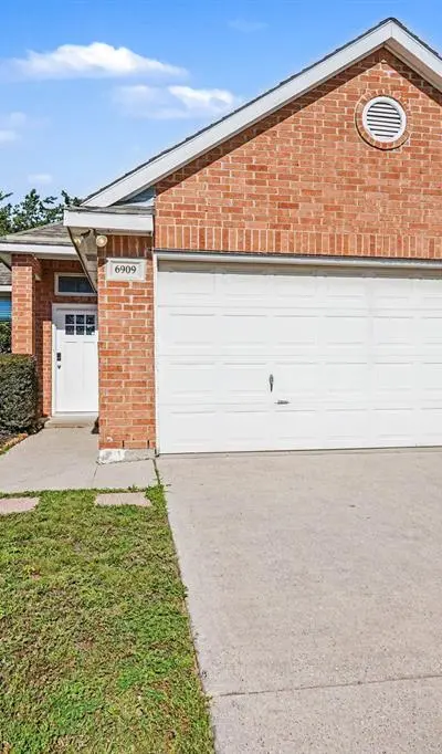 6909 Chaco Trail, Fort Worth TX 76137