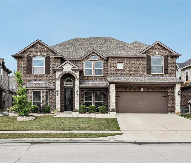 1325 Desert Barrel Drive, Fort Worth TX 76177