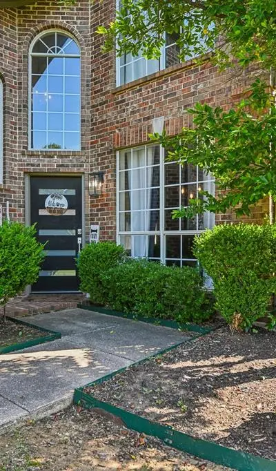 2204 Wembley Wood Lane, Bedford TX 76022 - Photo 3
