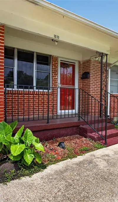 1619 Longview Street, Mesquite TX 75149
