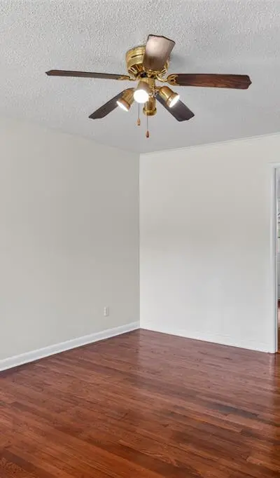1619 Longview Street, Mesquite TX 75149 - Photo 5