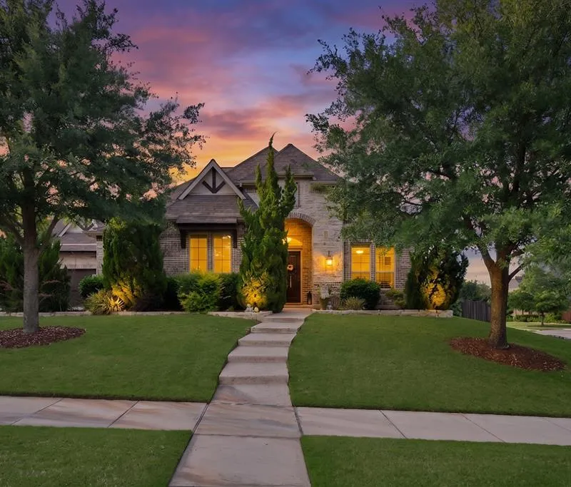 669 Meadow Creek Drive, Keller TX 76248