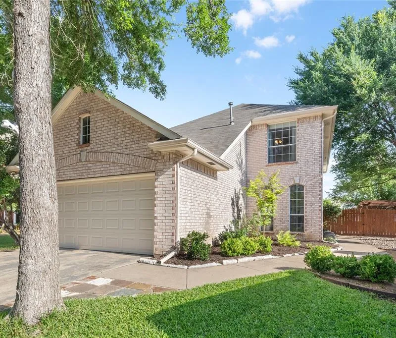 5301 Ficus Drive, Fort Worth TX 76244