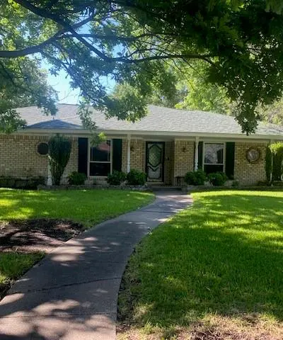 1512 Cliffbrook Drive, Plano TX 75075