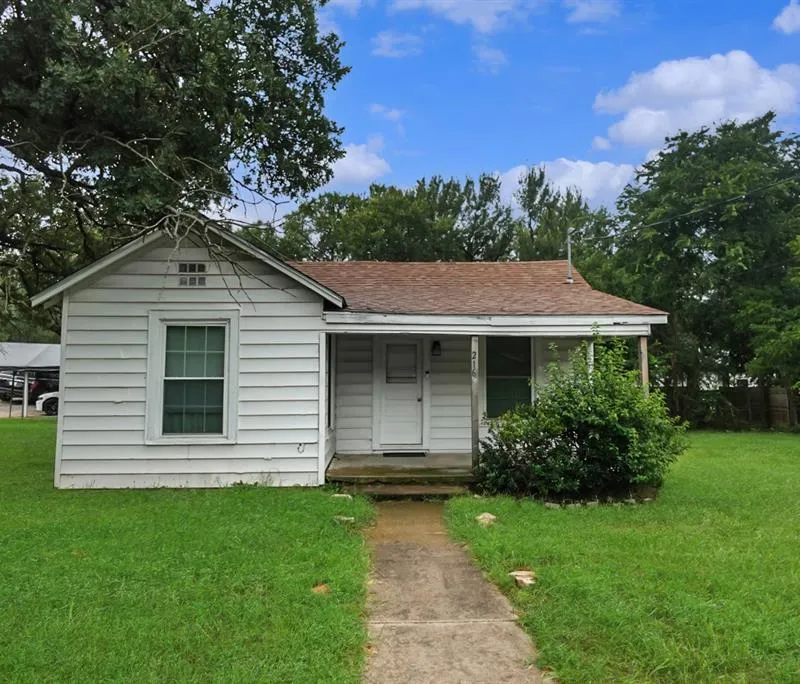 216 19th Street, Mineral Wells TX 76067