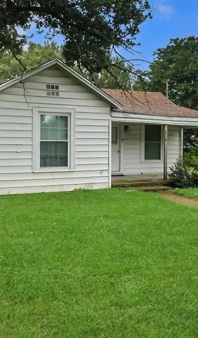 216 19th Street, Mineral Wells TX 76067 - Photo 4