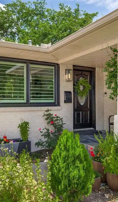 444 Lynn Street, Richardson TX 75080 - Photo 2