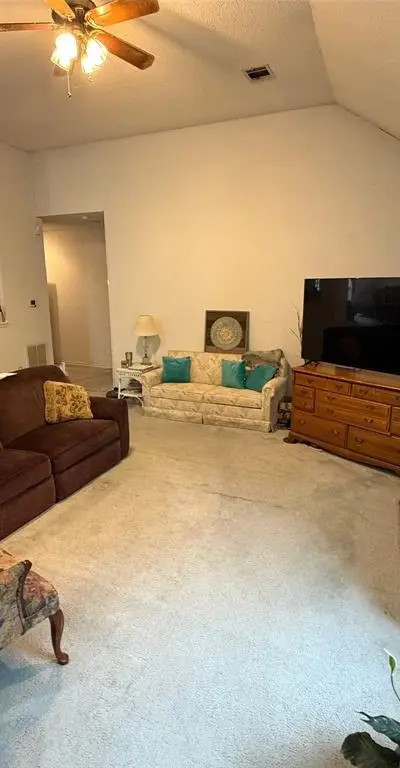 6204 High Brush Circle, Dallas TX 75249 - Photo 2