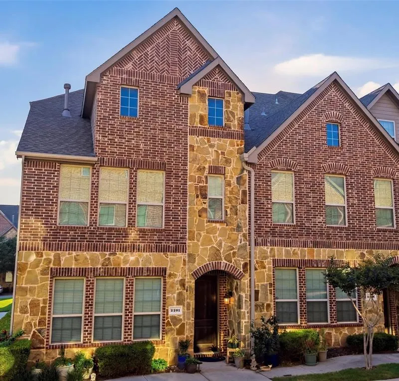 4401 Fisk Lane, Carrollton TX 75010