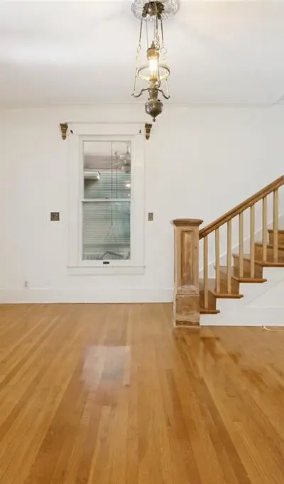 111 S Willomet Avenue, Dallas TX 75208 - Photo 5