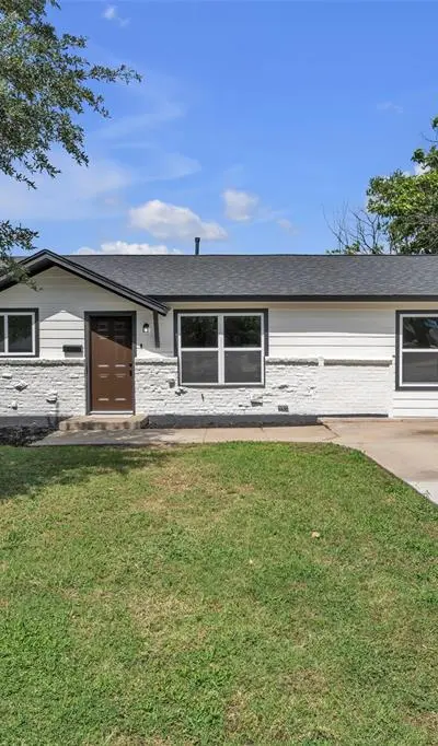 3265 Earle Drive, Haltom City TX 76117