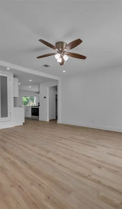 3265 Earle Drive, Haltom City TX 76117 - Photo 4