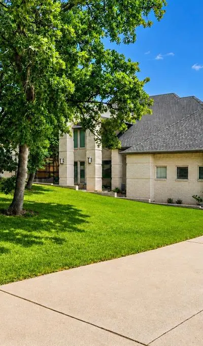 810 Pennsylvania Avenue, Kennedale TX 76060 - Photo 3