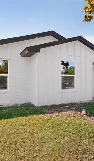3853 Happy Canyon Drive, Dallas TX 75241 - Photo 5