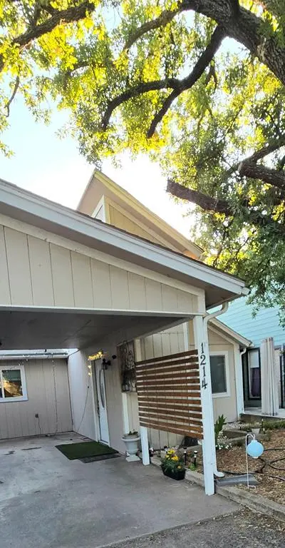 1214 Elm Court, Runaway Bay TX 76426