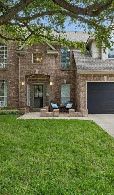 2121 Brentcove Drive, Grapevine TX 76051