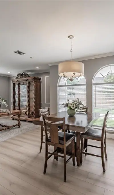 509 Aurora Drive, Euless TX 76039 - Photo 5