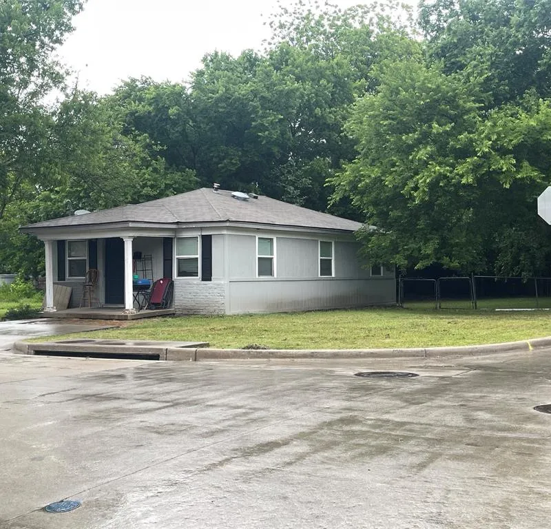 1012 Oak Street, McKinney TX 75069